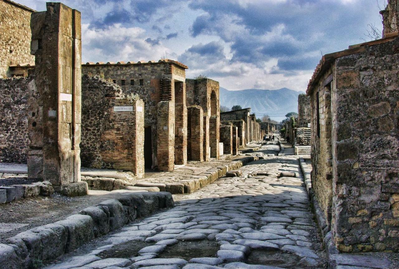 Guest House " Chilli & Chocolate" Pompei Exterior photo